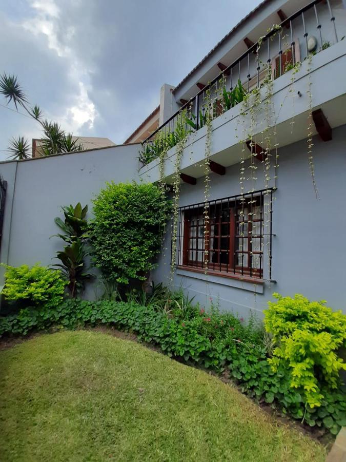 Bed and Breakfast Dos Balcones Salta Zewnętrze zdjęcie